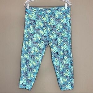 Disney Parks Authentic Original women’s Mickey Mouse cropped pants size Large